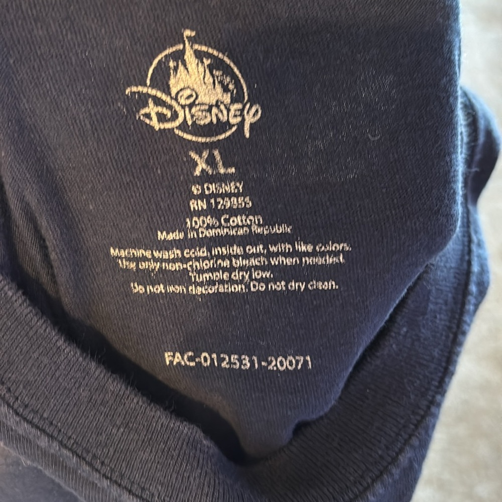 Walt Disney World T-Shirt with Tinkerbell and Rainbow XL - Picture 2 of 3